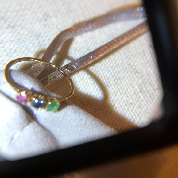 Bony Levy Gold 3 Stone Stackable Ring - Picture 2 of 6